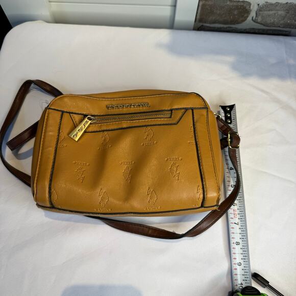 U.S. Polo Assn. Crossbody Bag - Picture 4 of 8